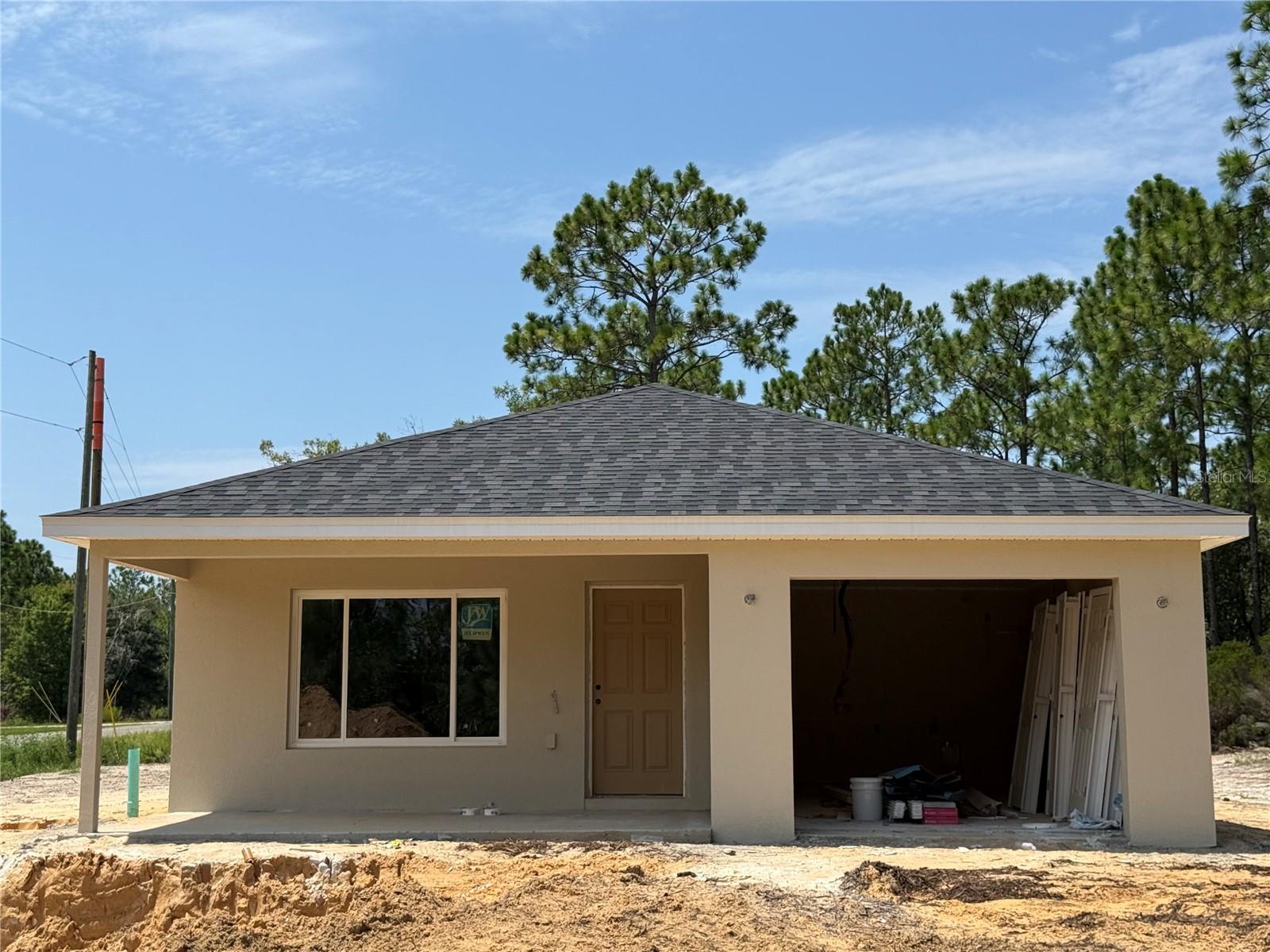 760 NE 149 CT Property Photo 1