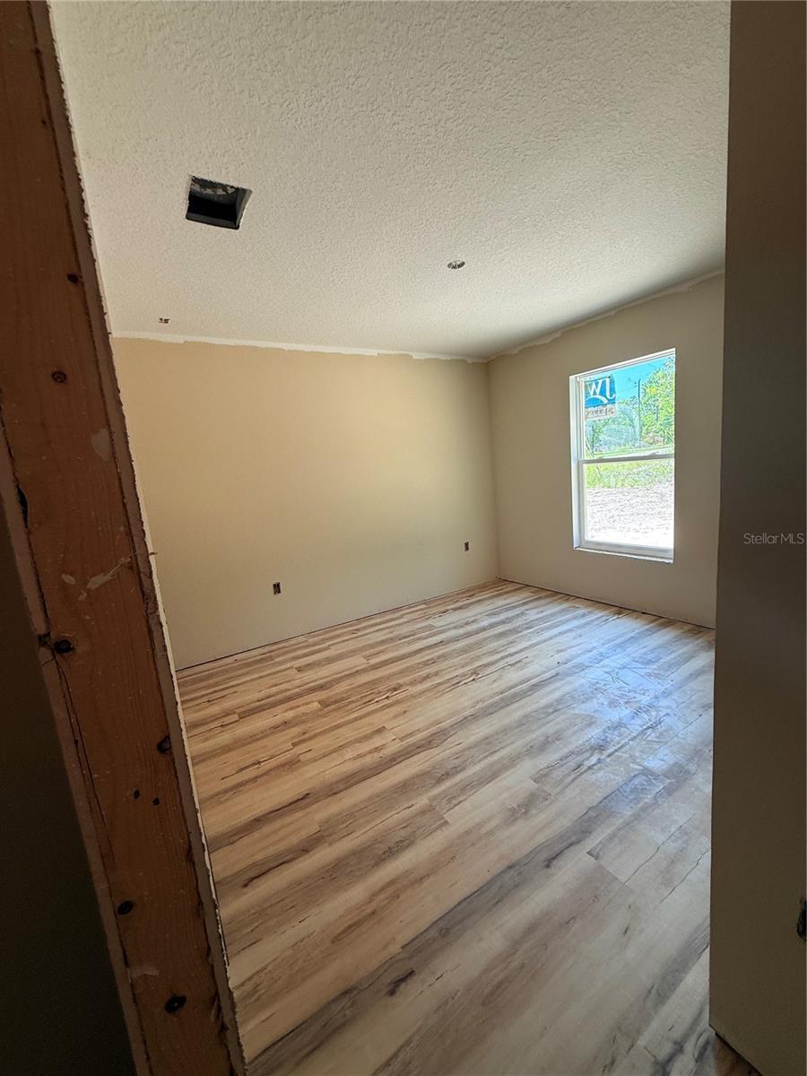 760 Ne 149 Ct Property Photo 4