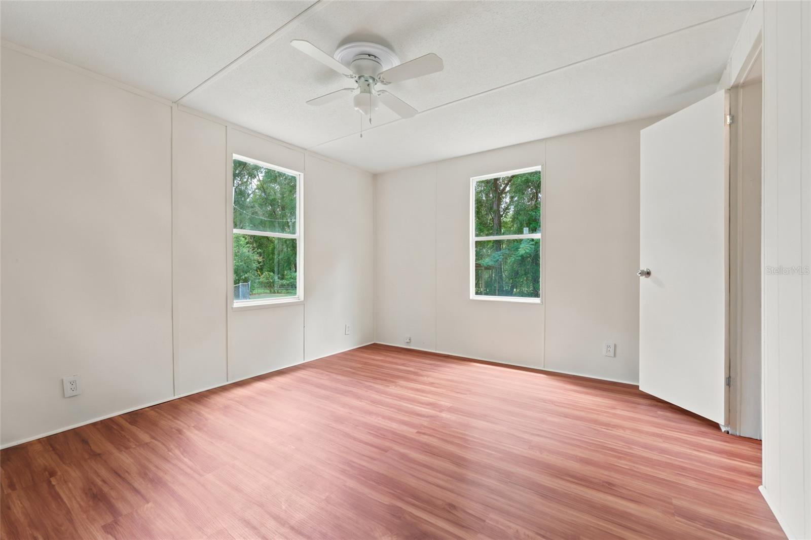 187 Sw Peach Gln Property Photo 8