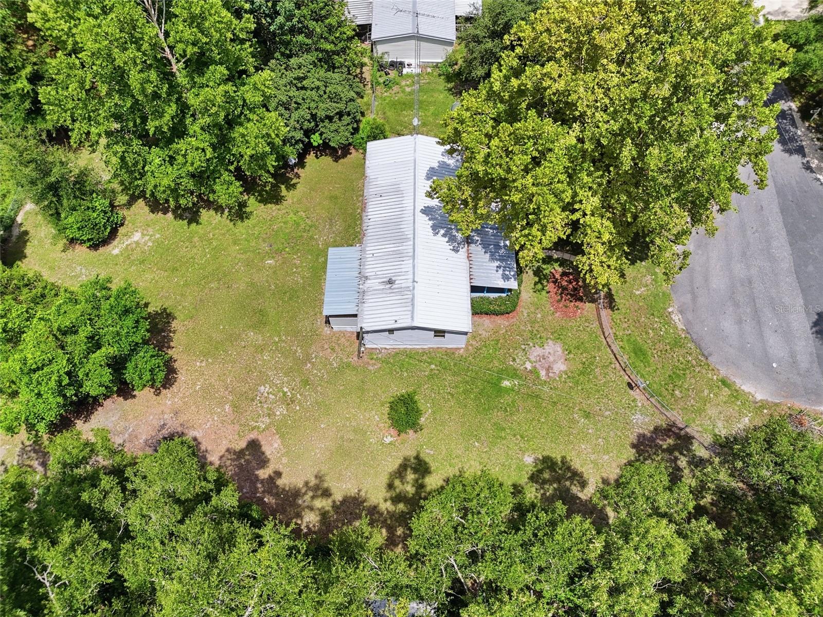 187 Sw Peach Gln Property Photo 28