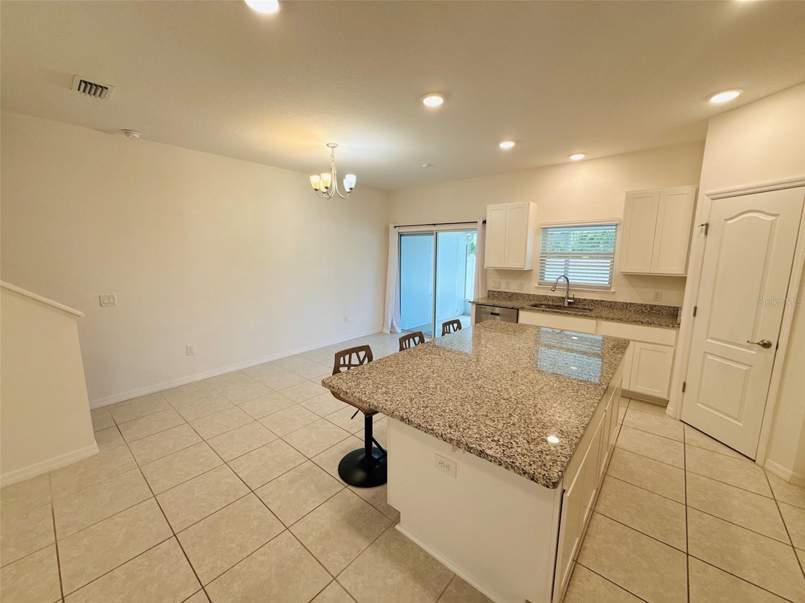 12547 Nw 7th Pl Property Photo 10