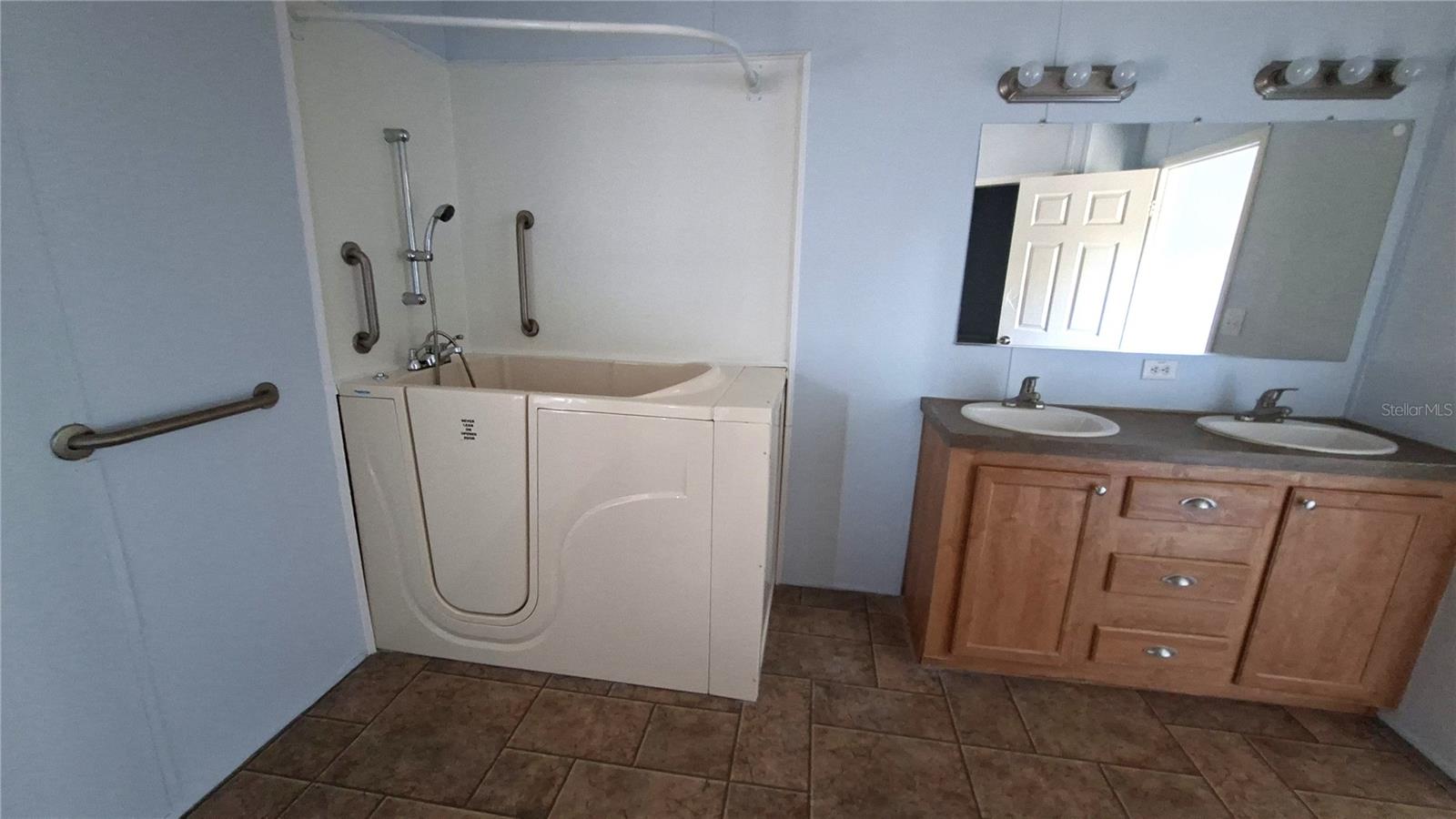 3289 Ne County Road 340 Property Photo 26