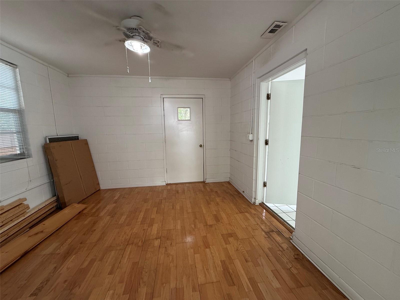 3929 Sw 21st St Property Photo 14