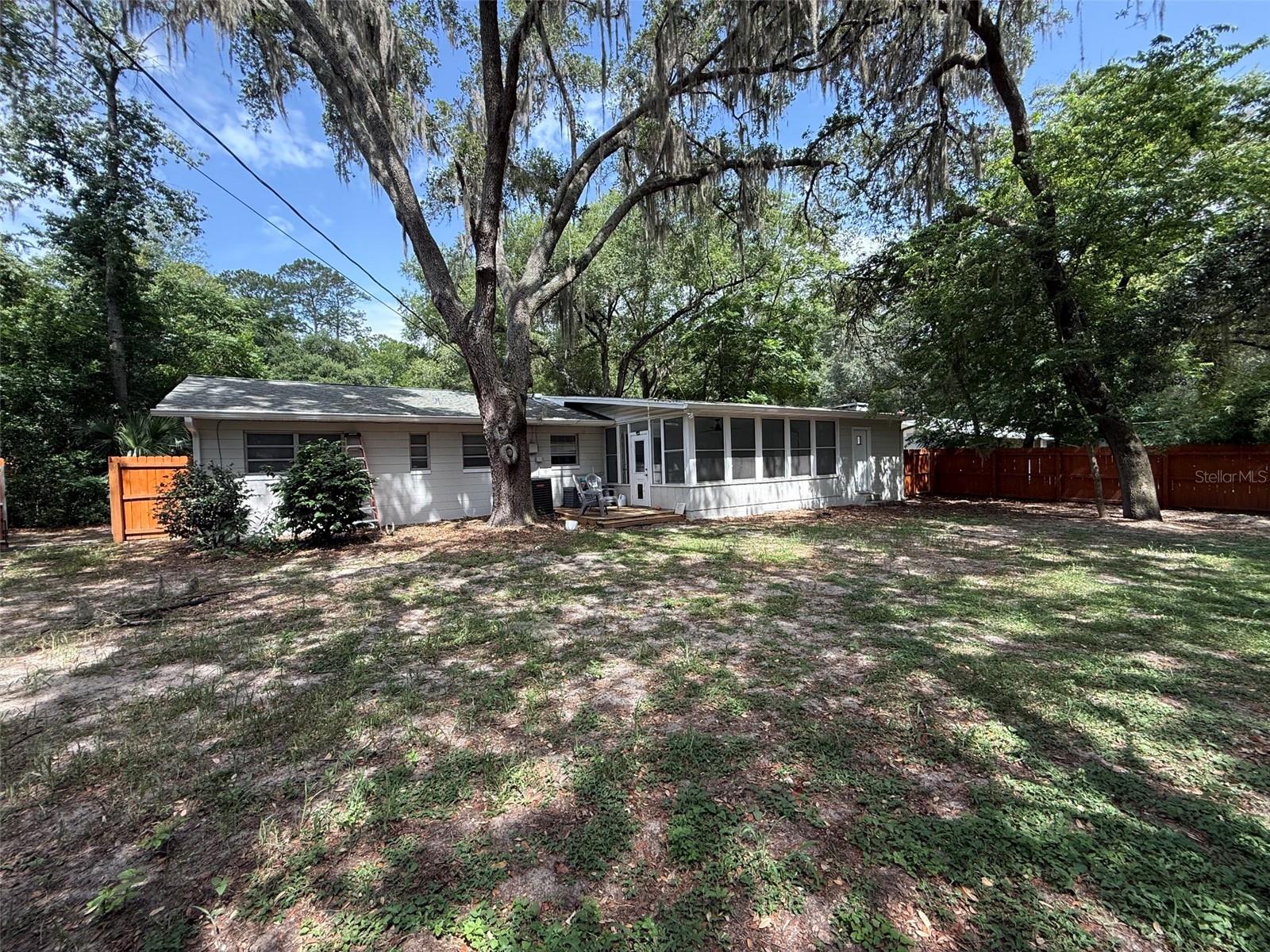 3929 Sw 21st St Property Photo 16