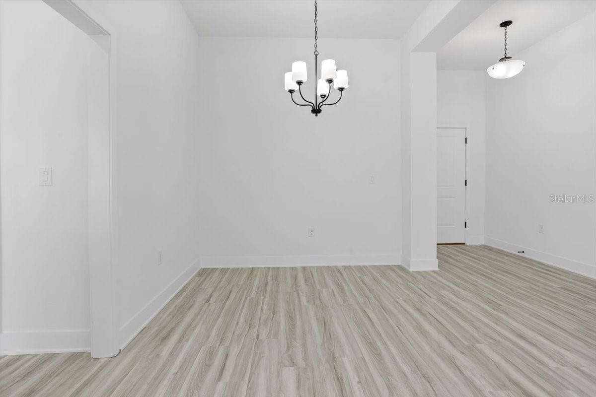 13651 Nw 150th Cir Property Photo 7