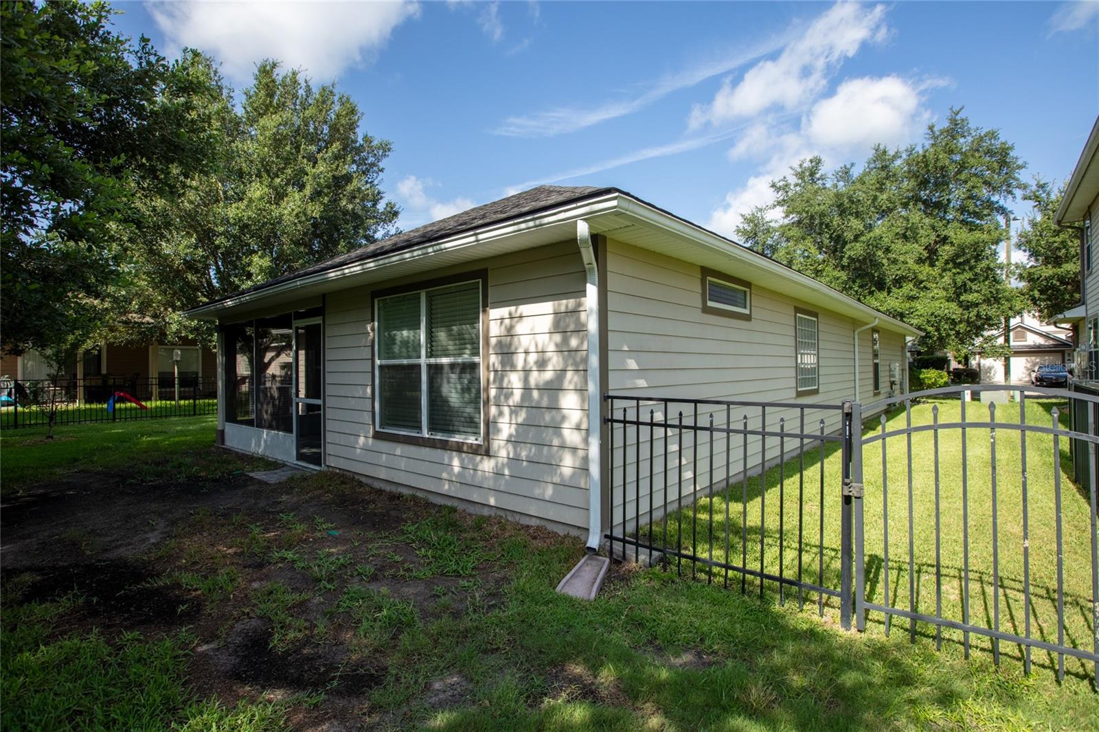 8123 Nw 51st Dr Property Photo 13