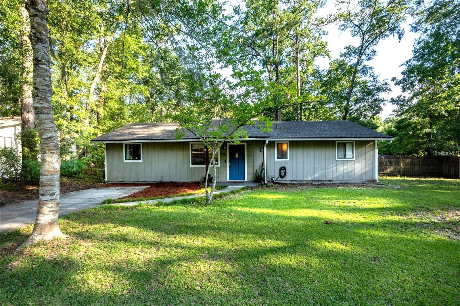 2937 Nw 41st Pl Property Photo 1