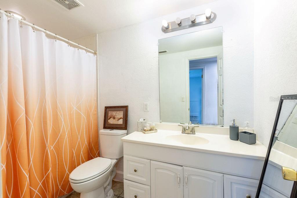 369 Ne Diana Ter Property Photo 13