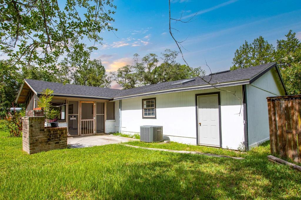 369 Ne Diana Ter Property Photo 18