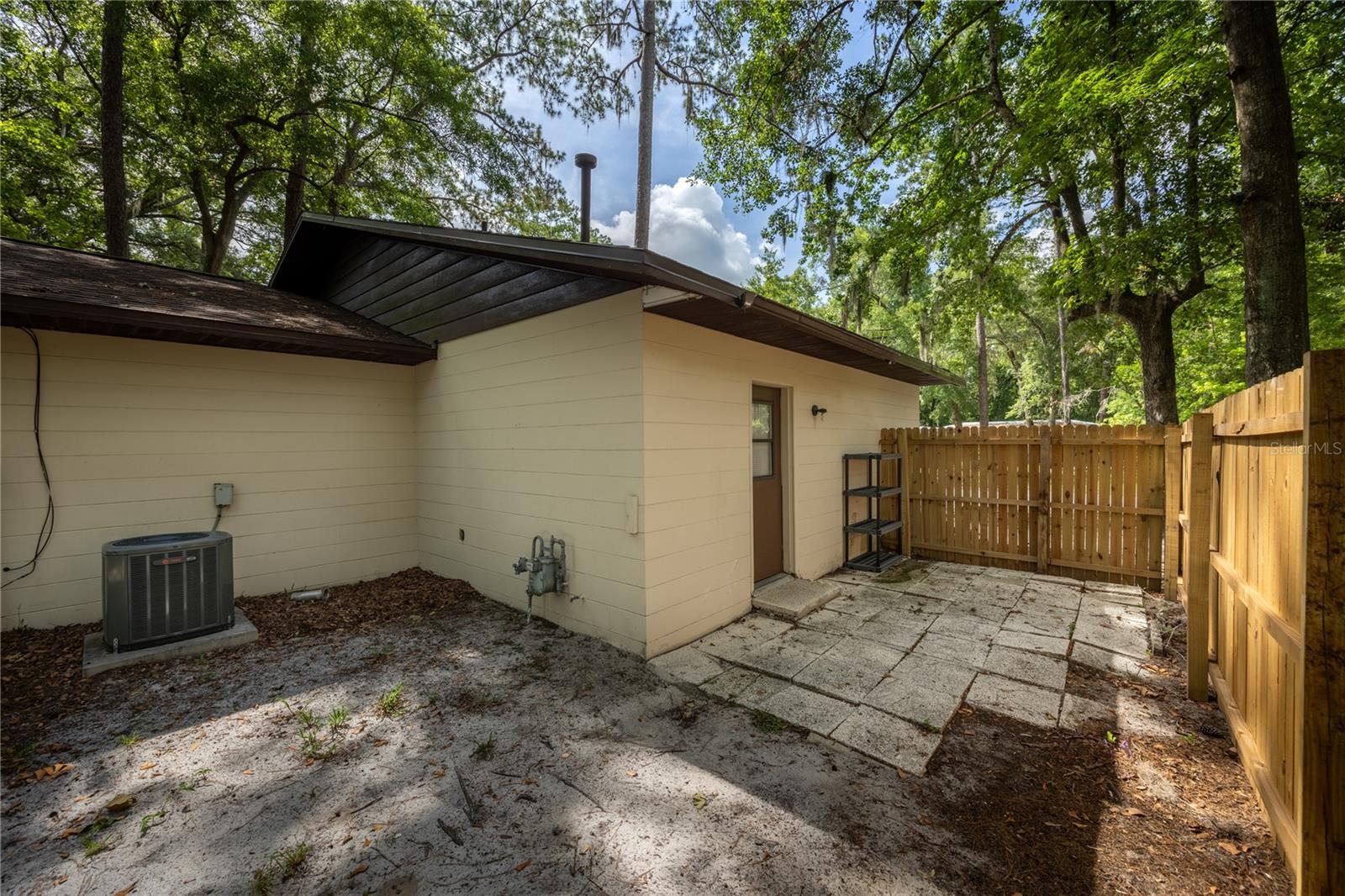 2902 Nw 39th Pl Property Photo 14