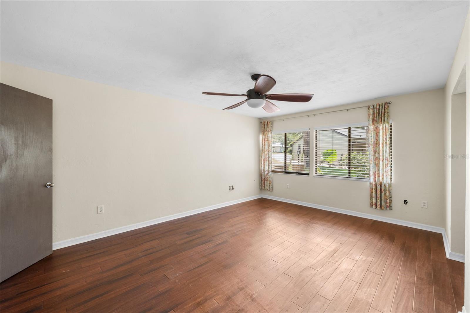 1653 Nw 19th Cir Property Photo 13