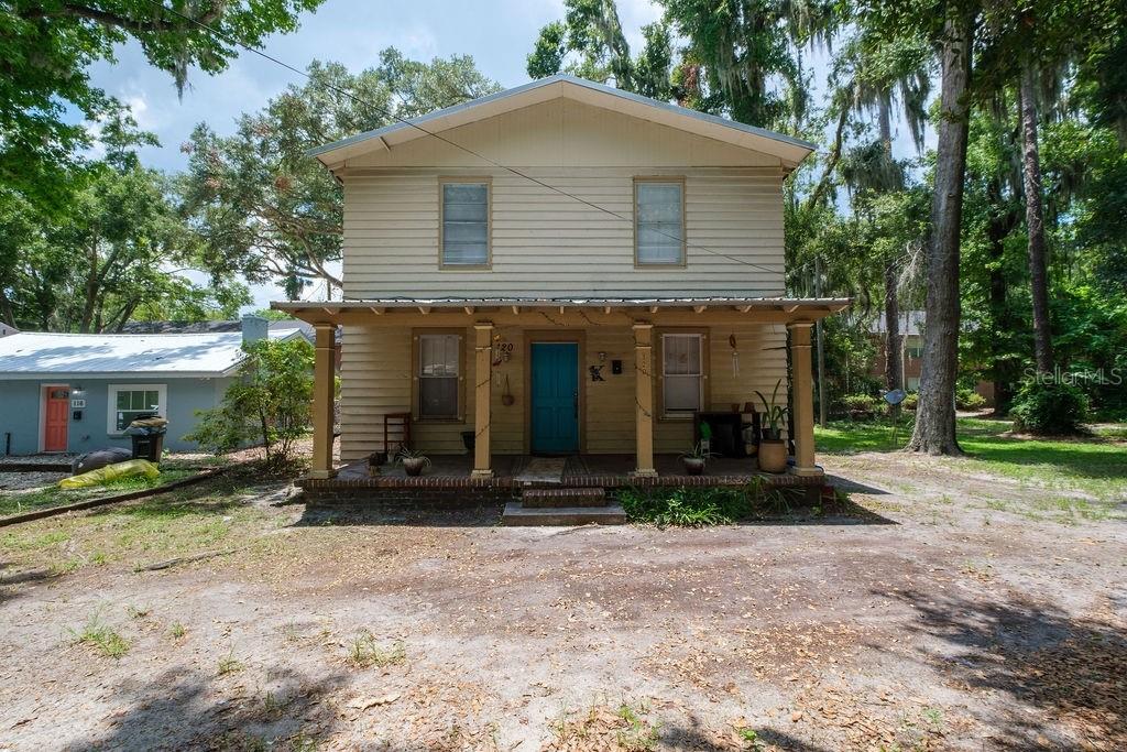 120 Nw 9th St Property Photo 1