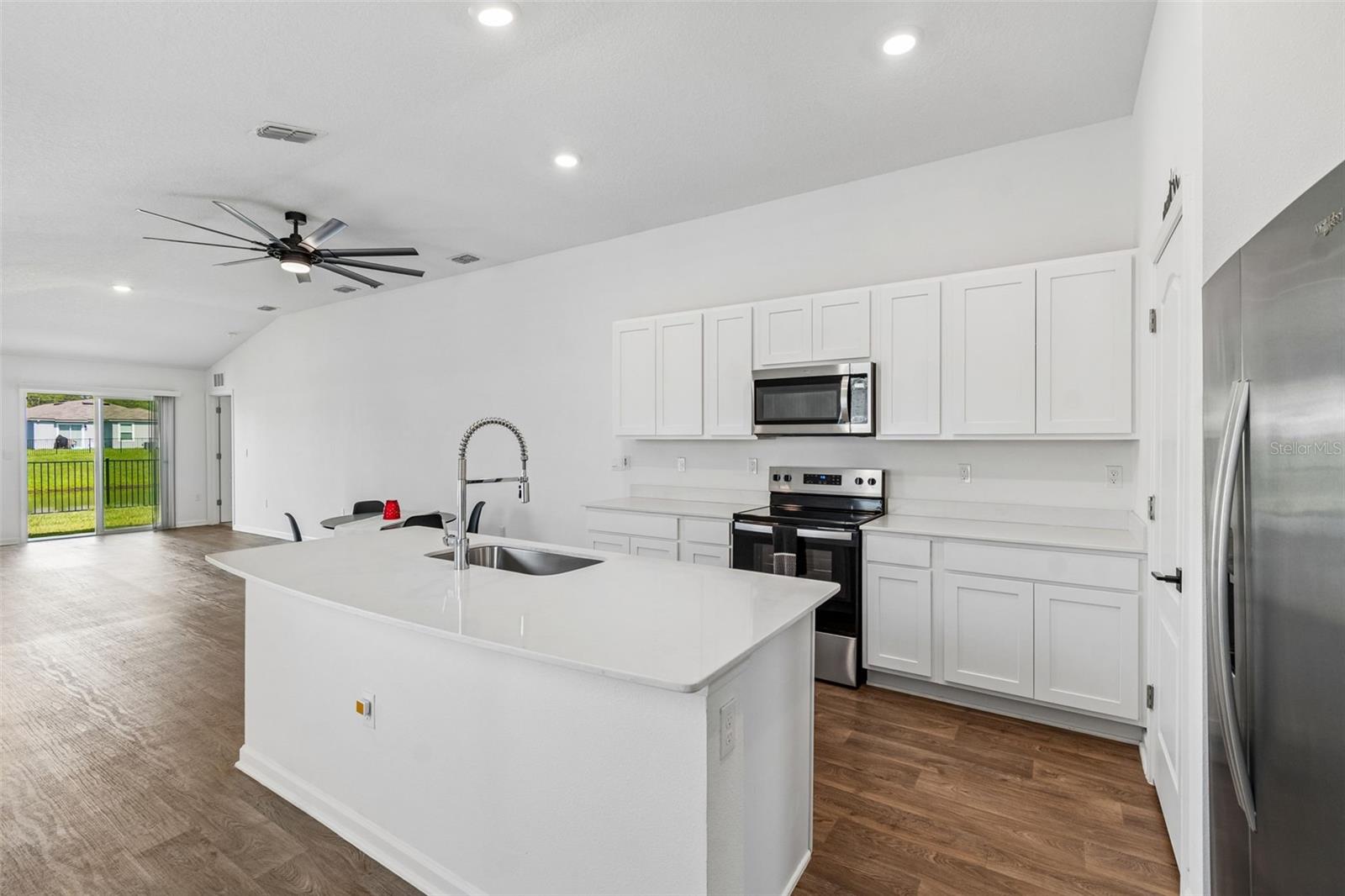 153 Ashbrook St Property Photo 8