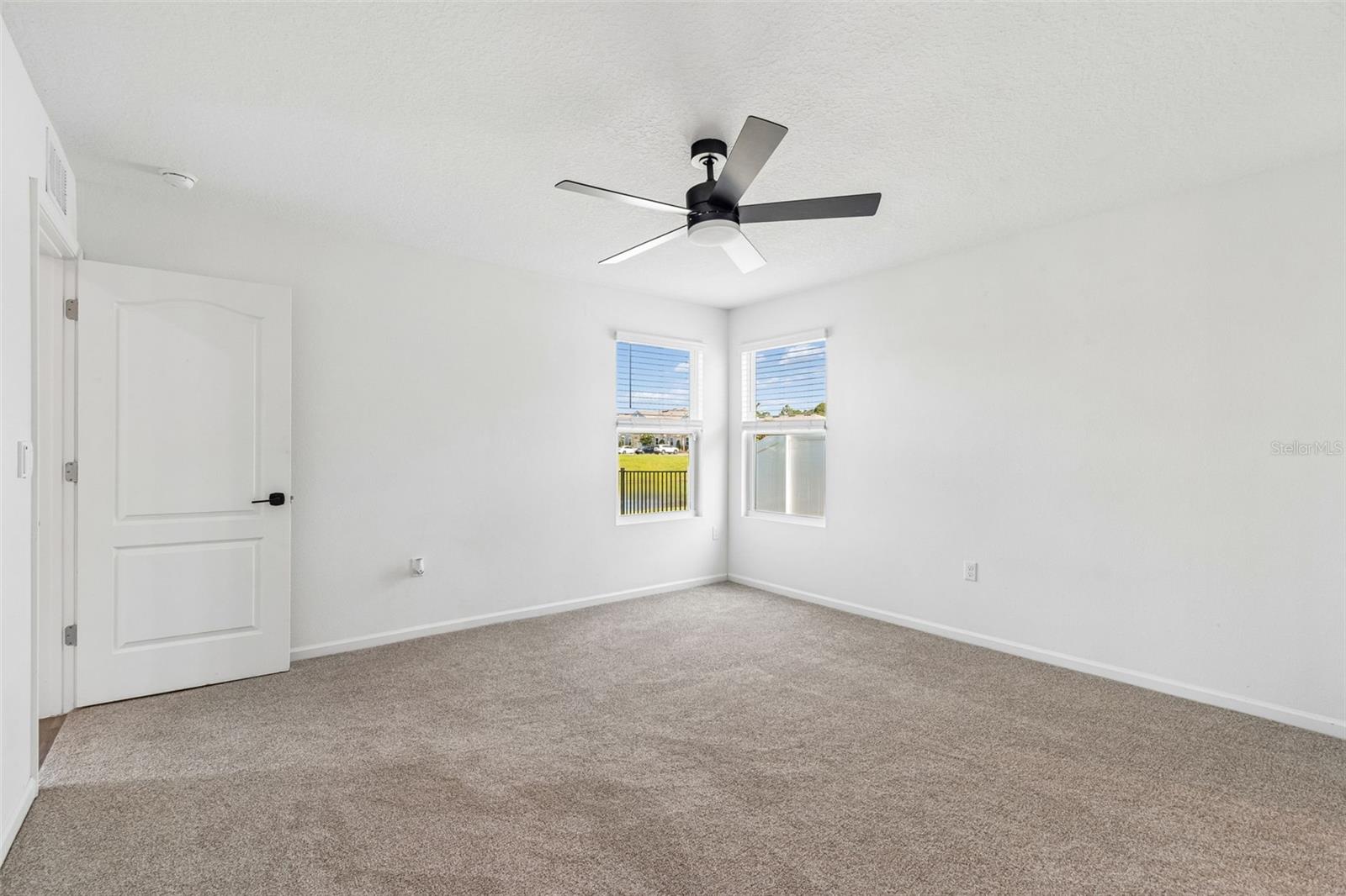 153 Ashbrook St Property Photo 32