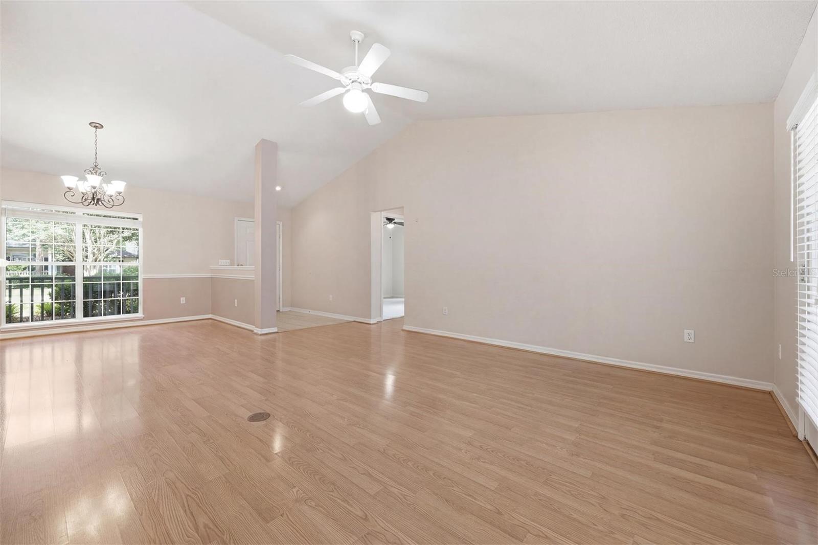 6828 Sw 82nd Ter Property Photo 10