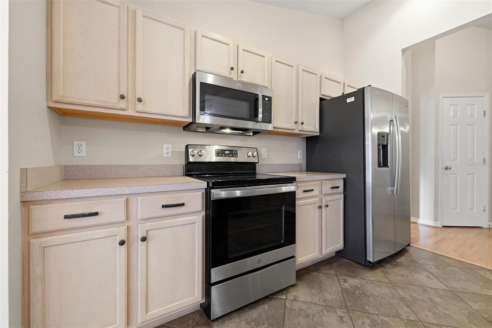 6828 Sw 82nd Ter Property Photo 18