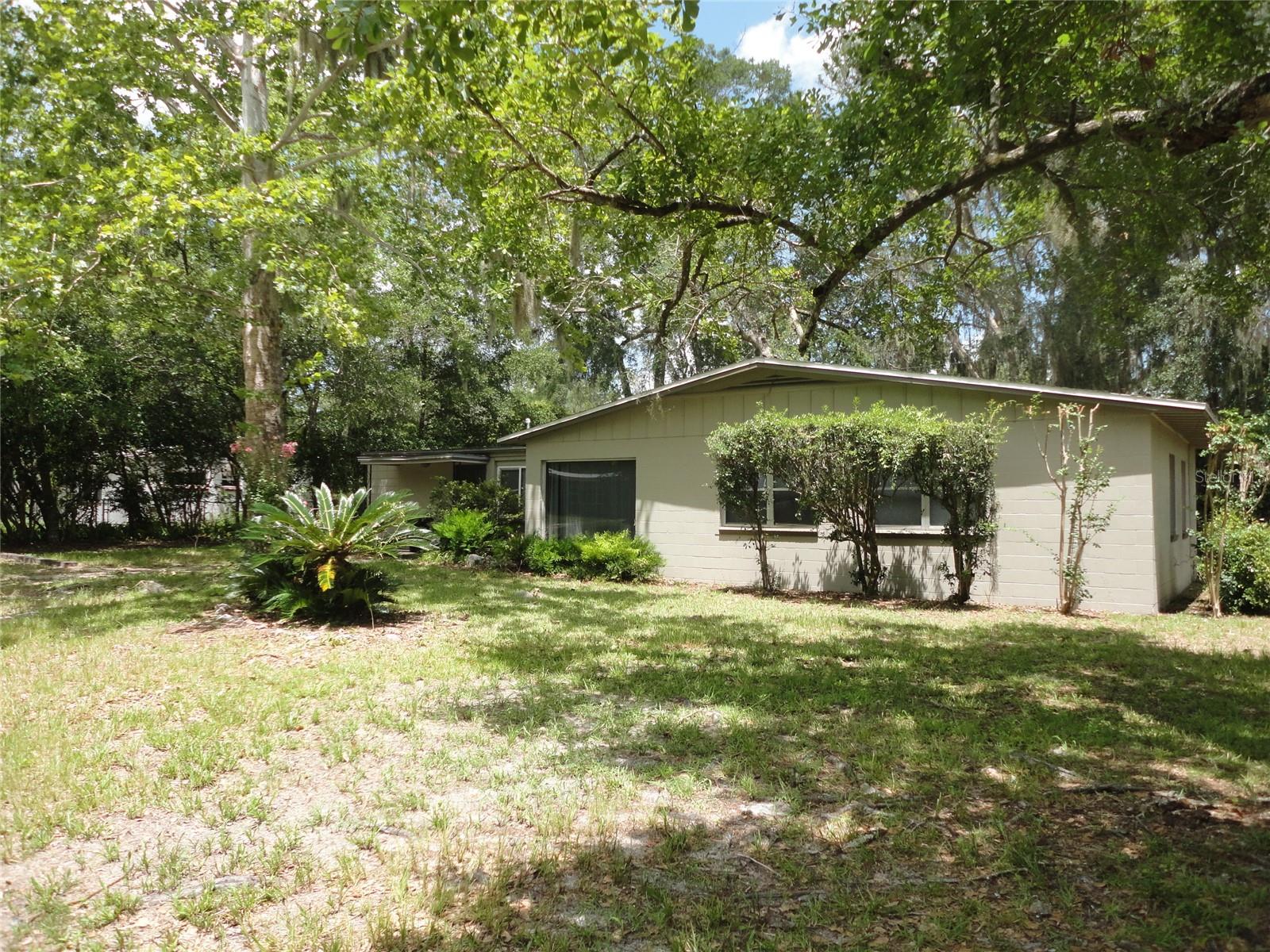 401 NW 36TH TER Property Photo 1