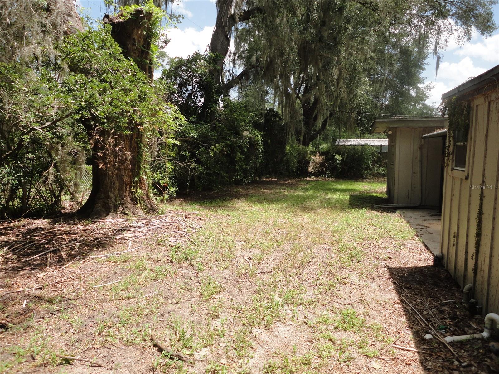 401 Nw 36th Ter Property Photo 17