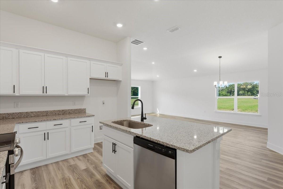 13658 Nw 150th Cir Property Photo 4