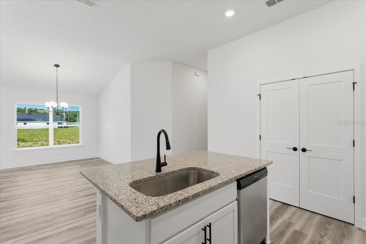 13658 Nw 150th Cir Property Photo 5