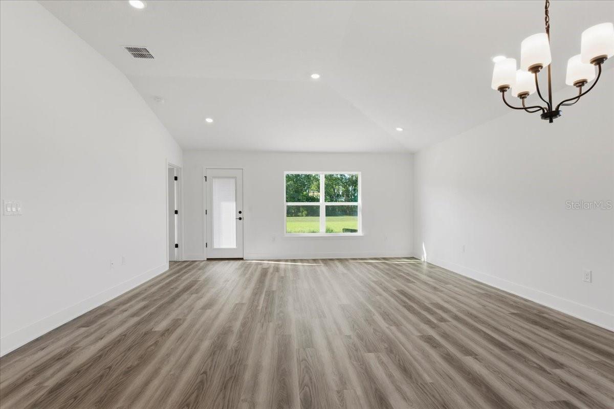 13658 Nw 150th Cir Property Photo 9