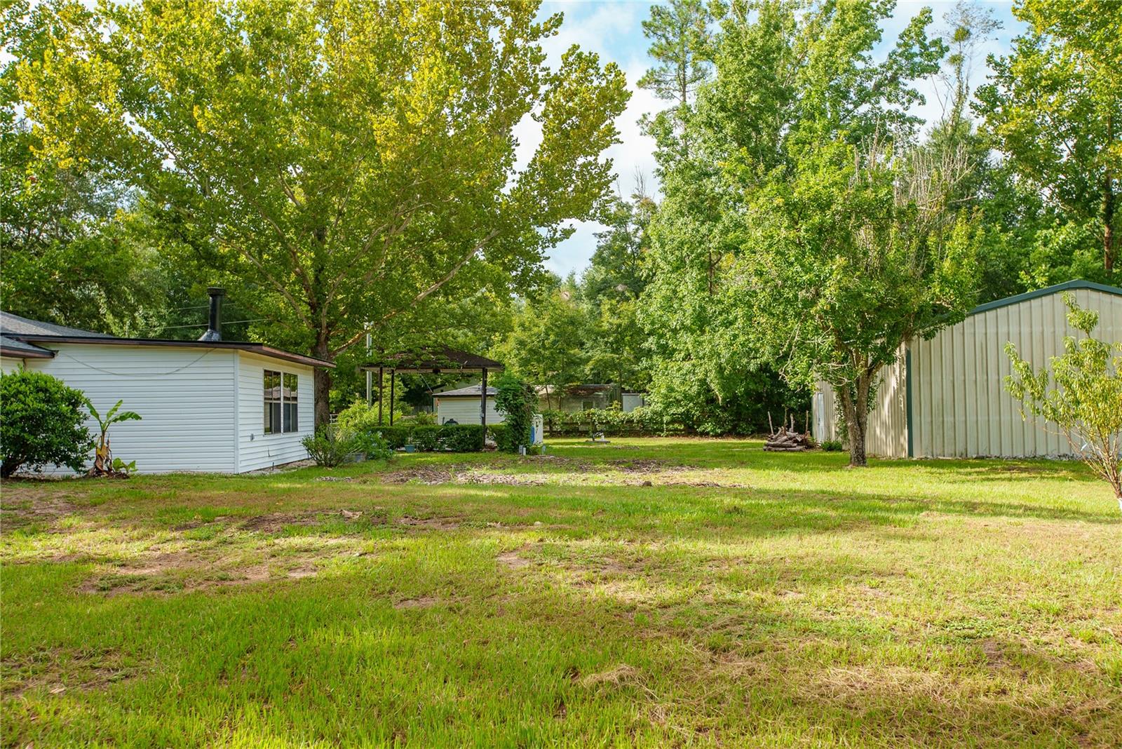 25518 Nw County Road 241 Property Photo 16