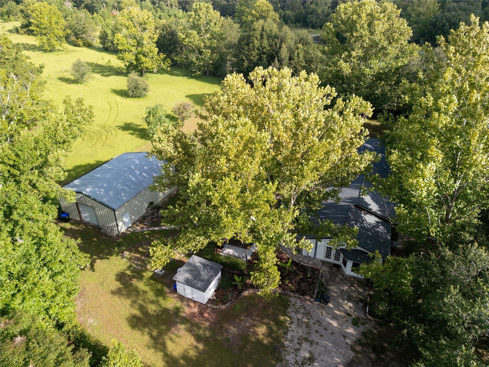 25518 Nw County Road 241 Property Photo 27