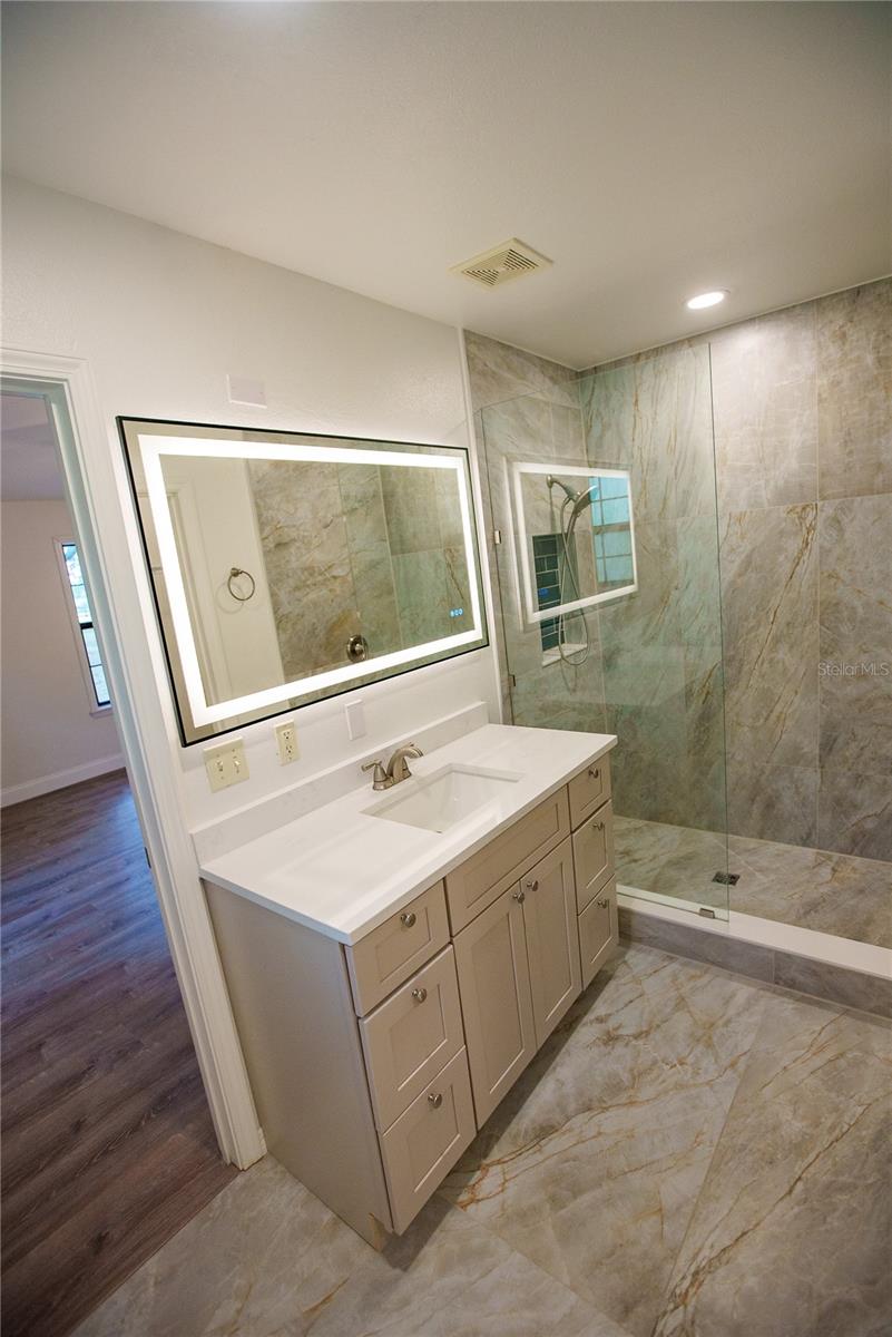 25518 Nw County Road 241 Property Photo 64