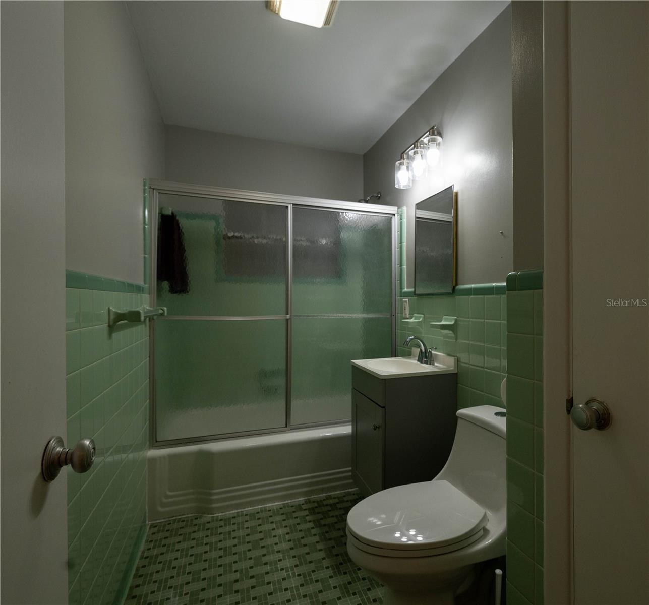 298 N Court St Property Photo 9