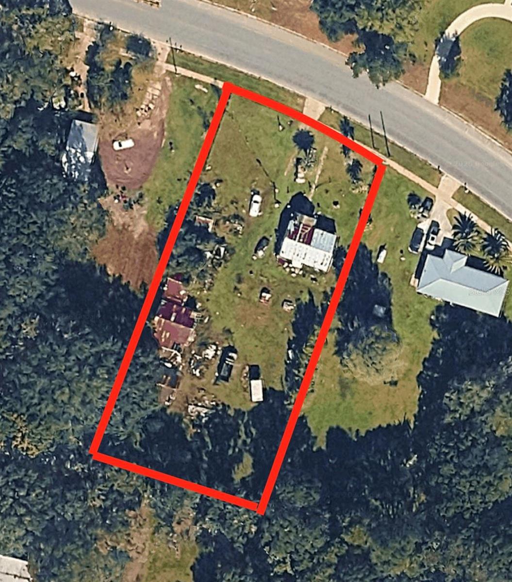 2242 Lake St Property Photo 1