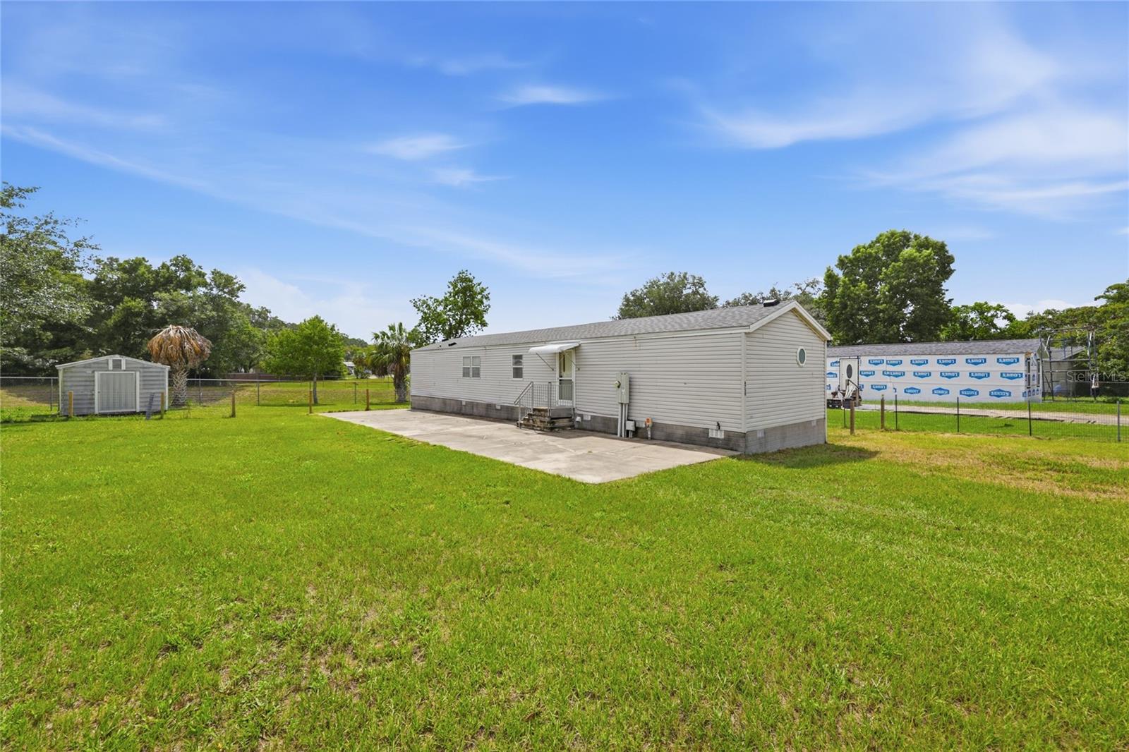 6750 NE 1ST PL