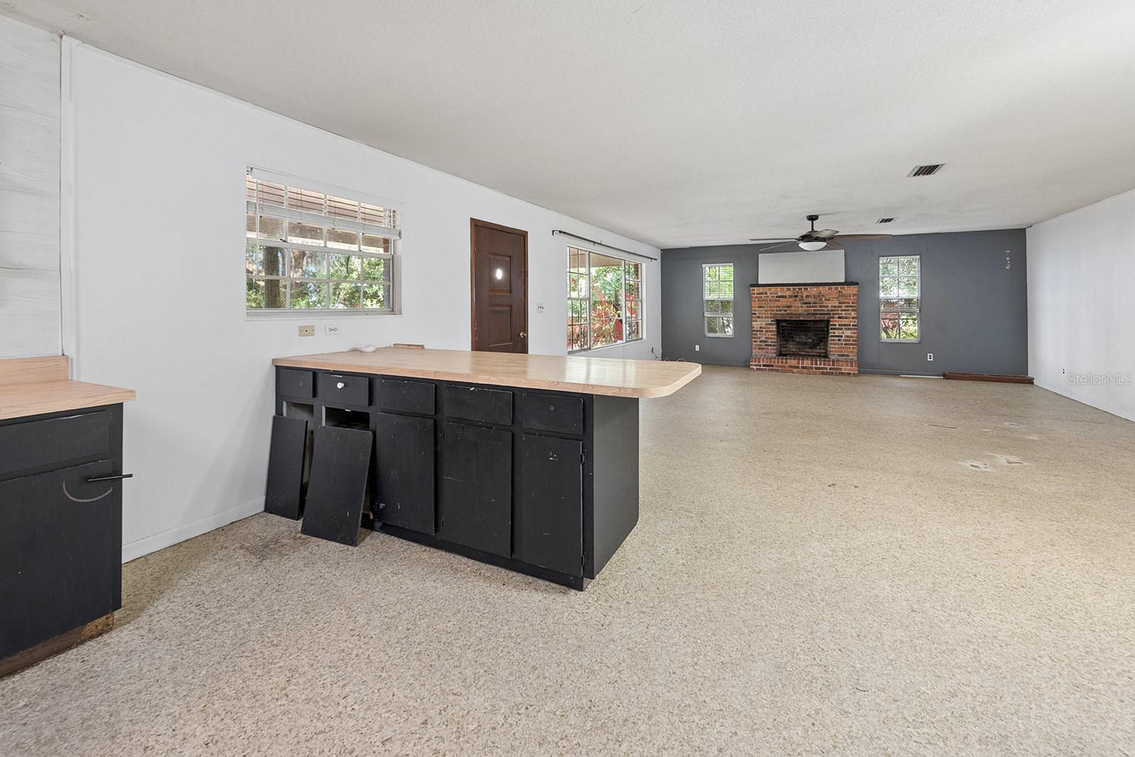 7908 Lake Geneva Ln Property Photo 12