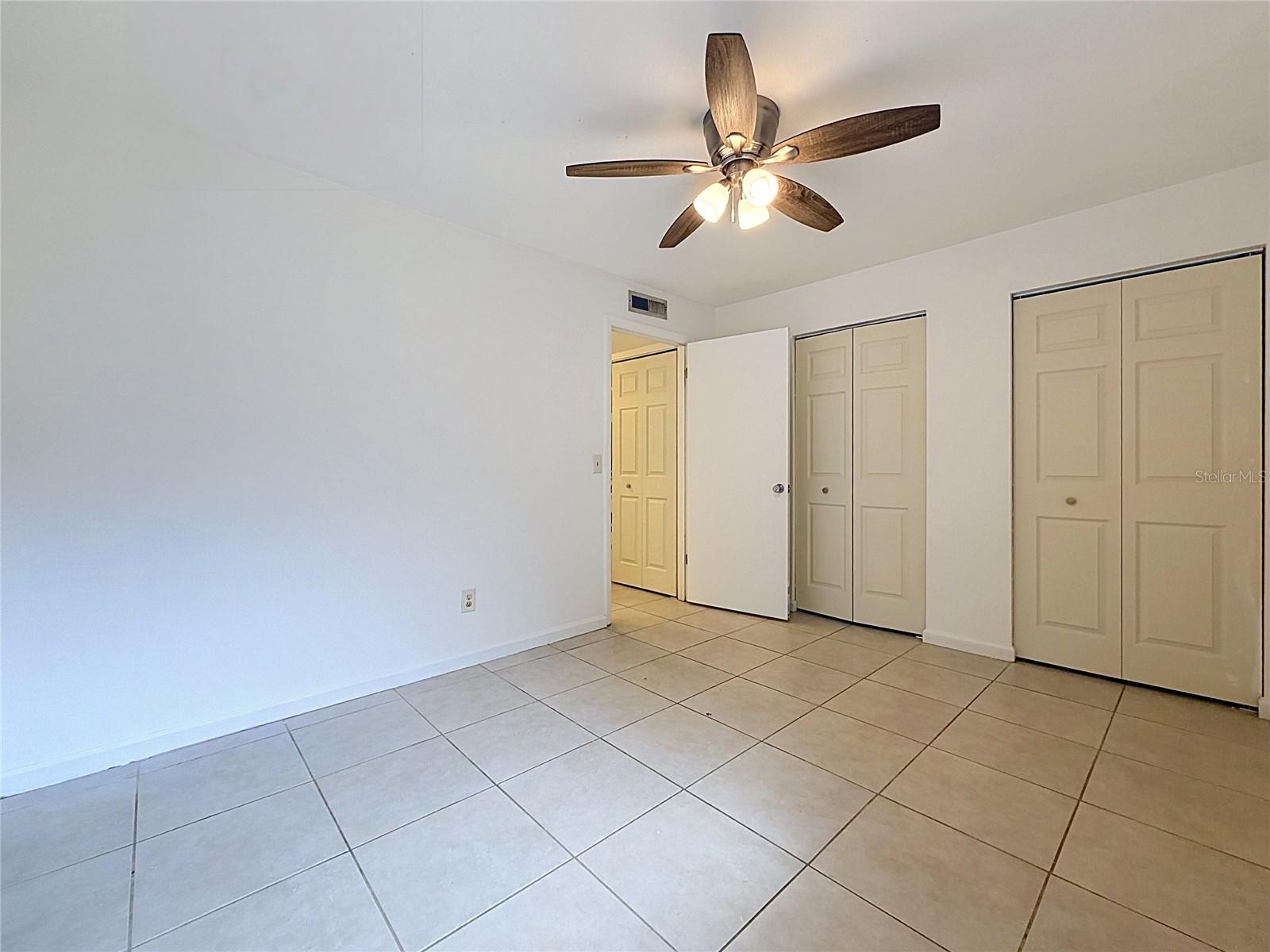 2508 Sw 35th Pl #a6 Property Photo 11