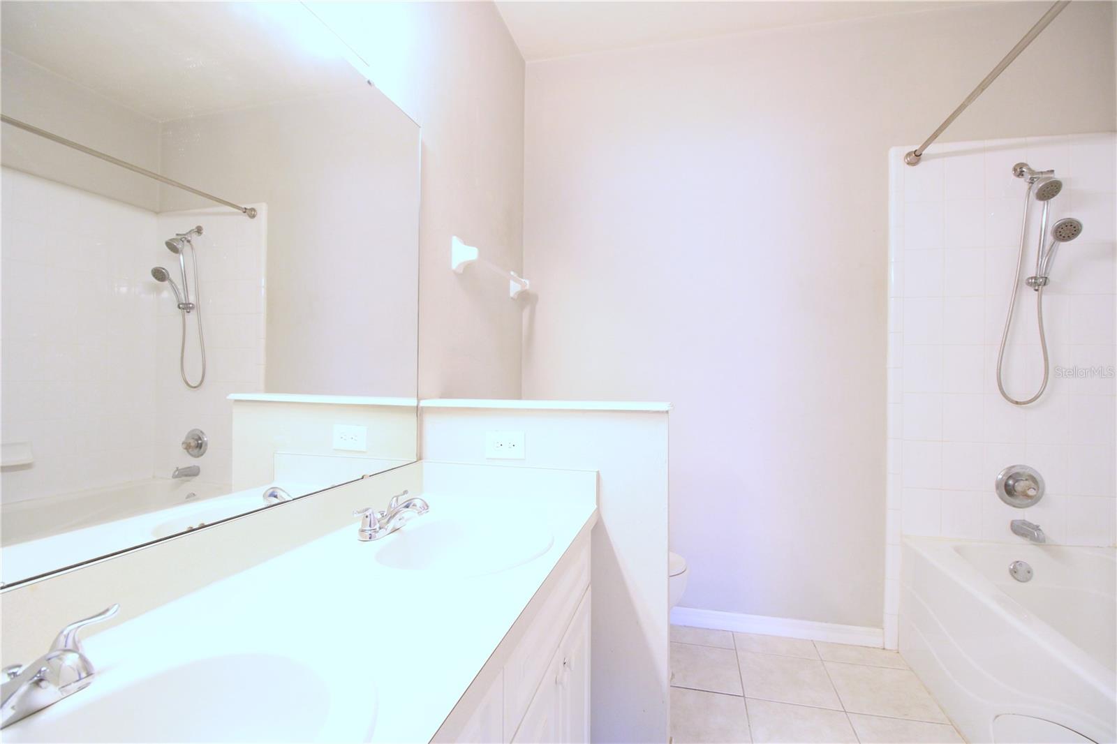 4742 Nw 79th Rd Property Photo 10