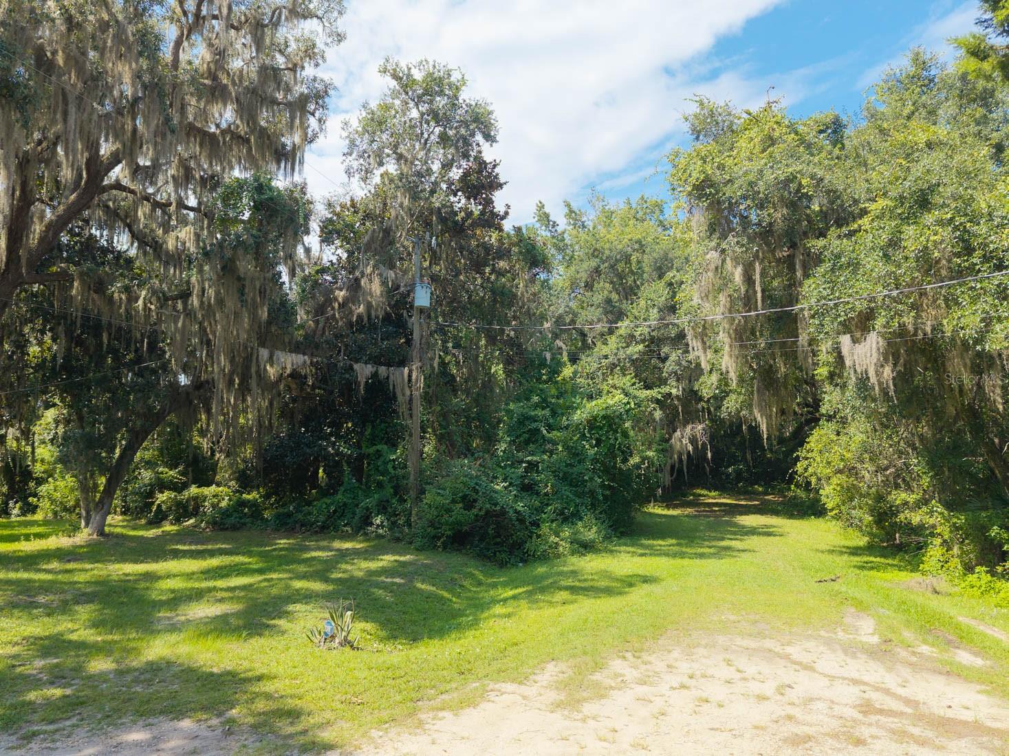 102 Cedar Creek Rd Property Photo 4