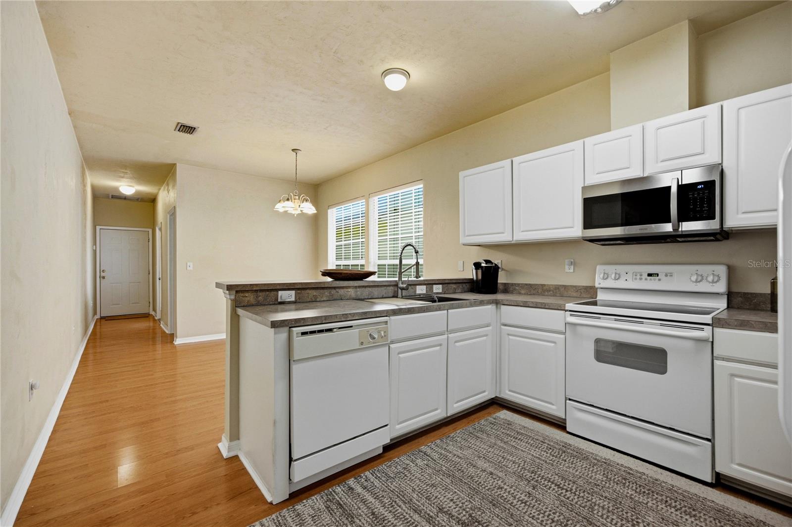 11684 Nw 18th Pl Property Photo 6
