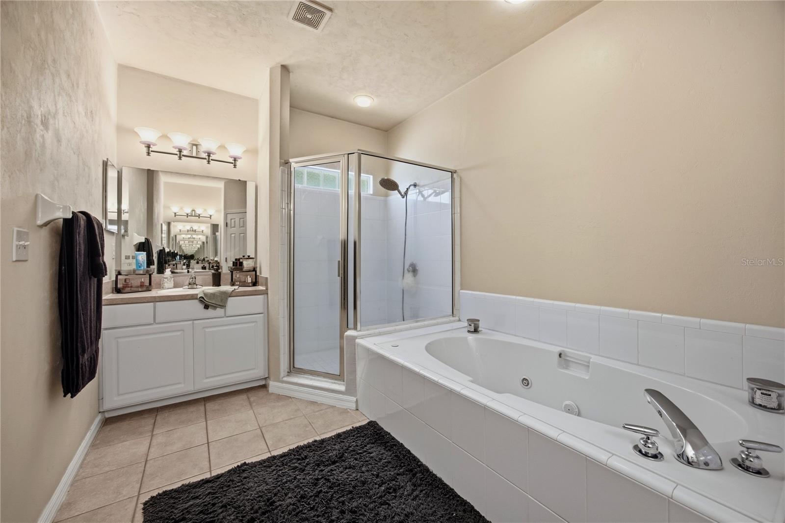 11684 Nw 18th Pl Property Photo 17