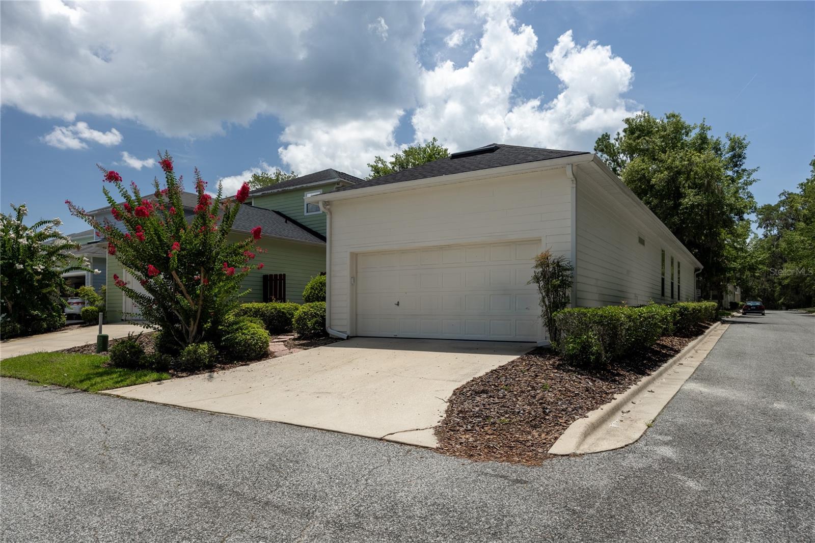 11684 Nw 18th Pl Property Photo 32