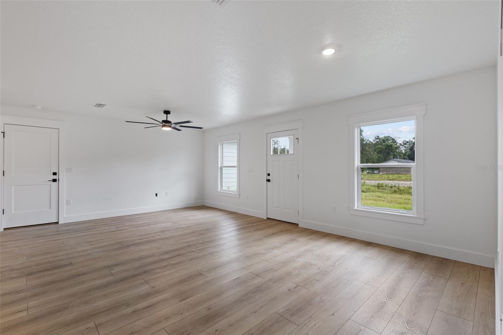 722 Alder Ln Property Photo 22