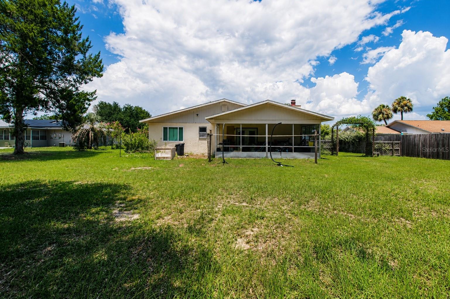 742 Bahia Cir Property Photo 35