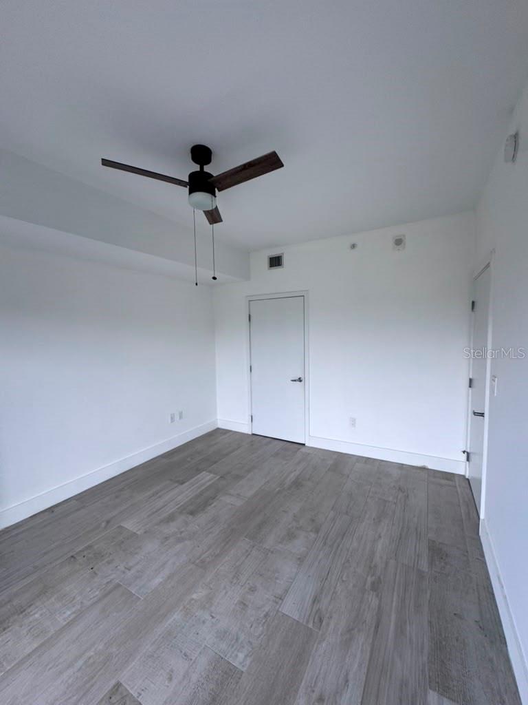 16385 Biscayne Blvd #305 Property Photo 16