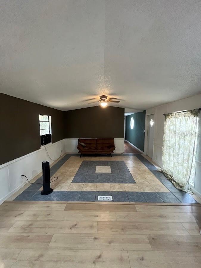 10330 Ne 90th St Property Photo 3