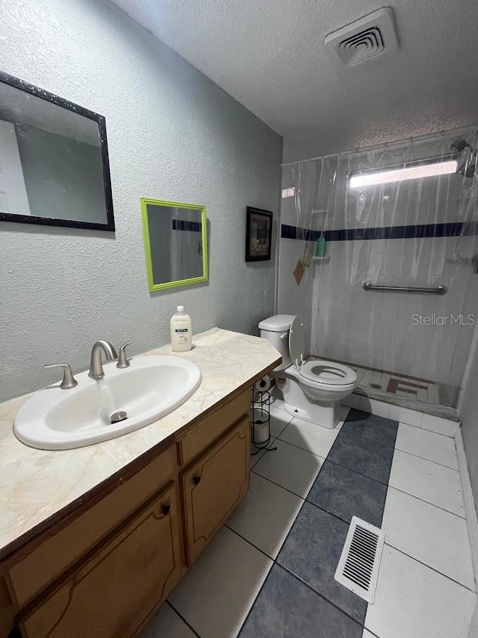 10330 Ne 90th St Property Photo 13