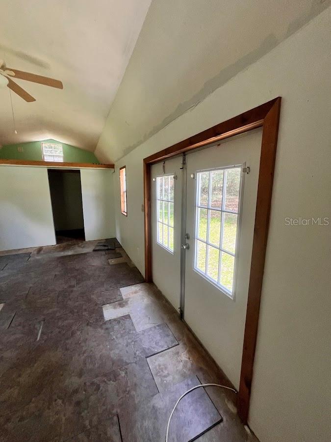 10330 Ne 90th St Property Photo 25