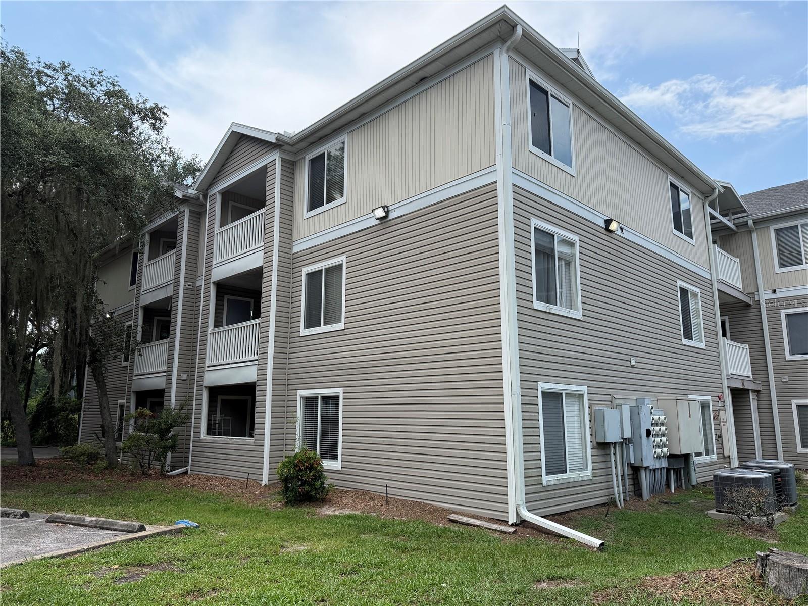 4000 SW 23RD ST #1-101