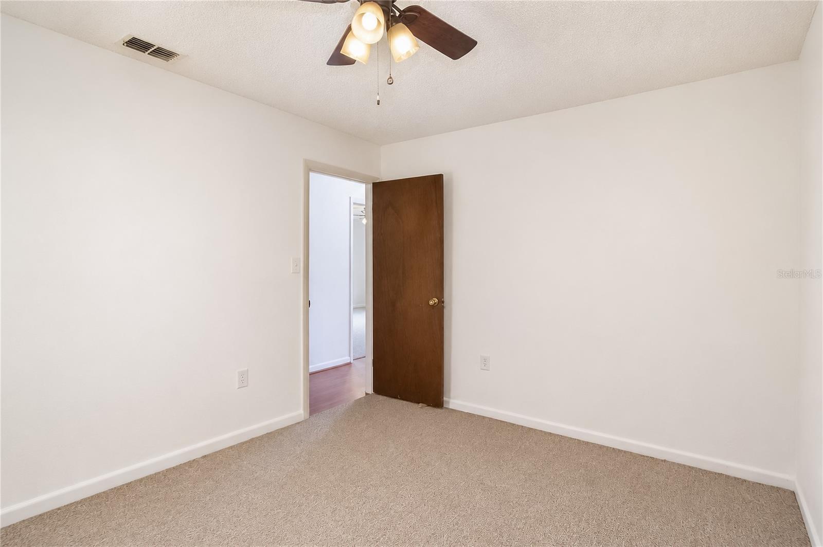 4051 Se 20th Ct Property Photo 24