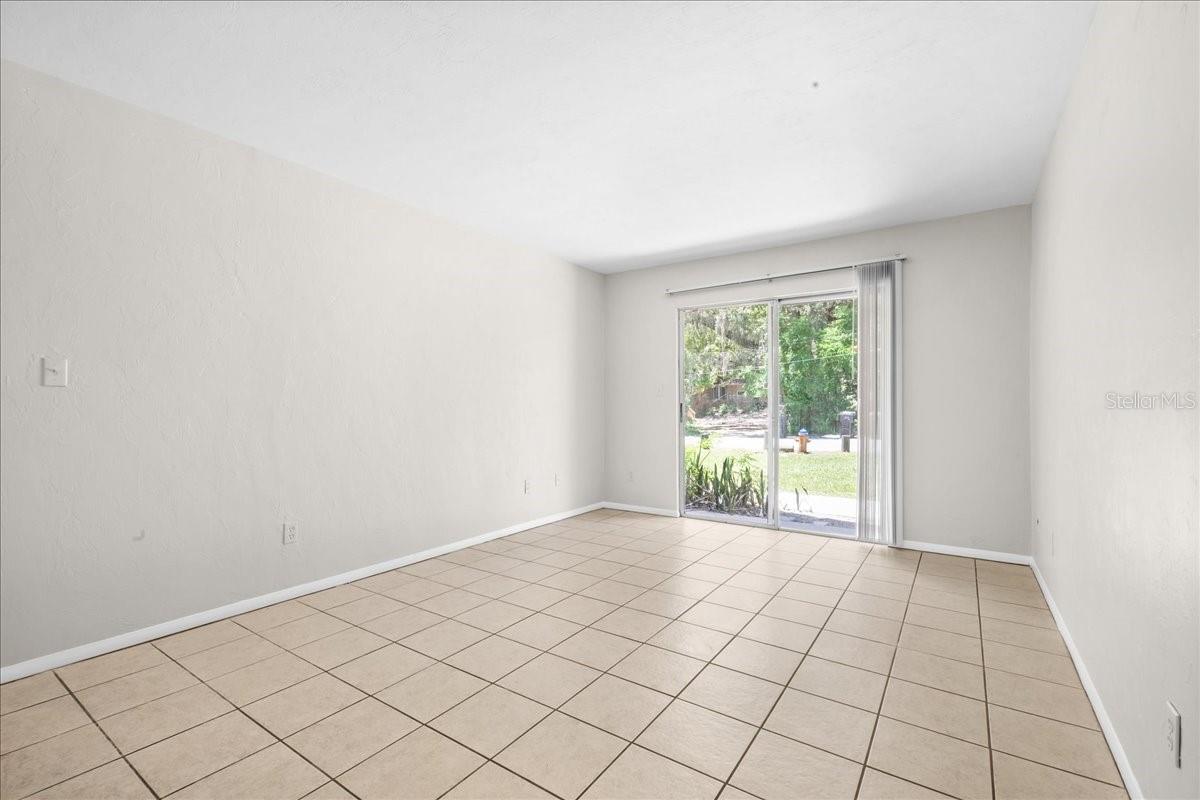 1015 Sw 9th St #d1 Property Photo 5