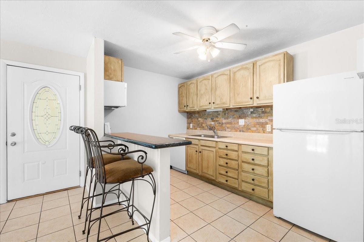 1015 Sw 9th St #d1 Property Photo 8