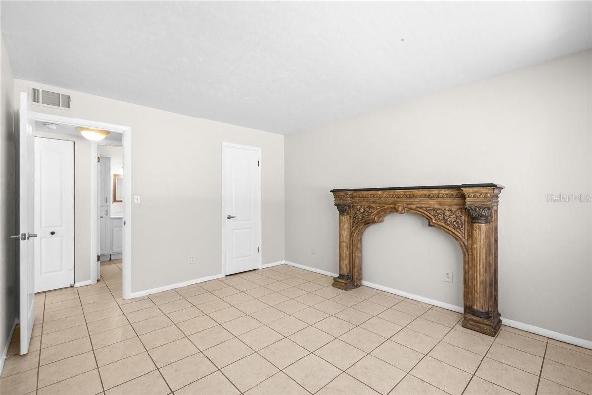1015 Sw 9th St #d1 Property Photo 16