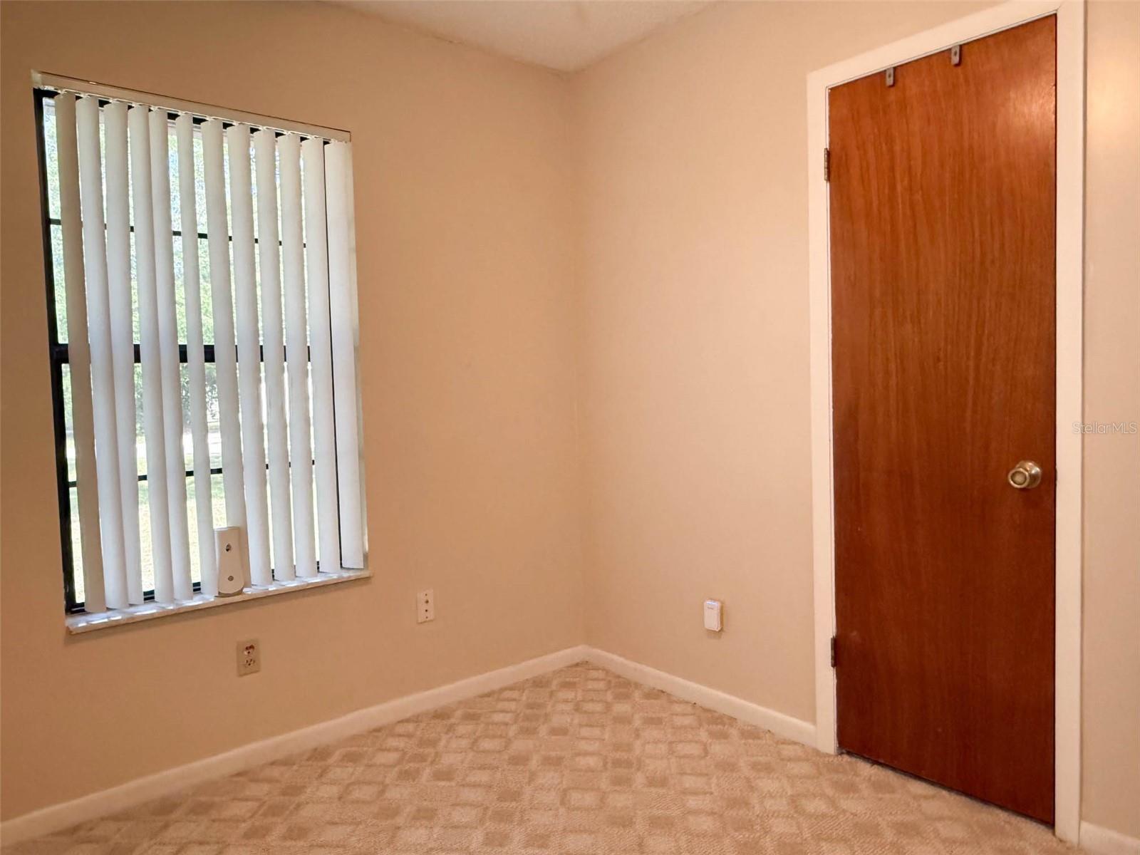 620 Glendale St Property Photo 10